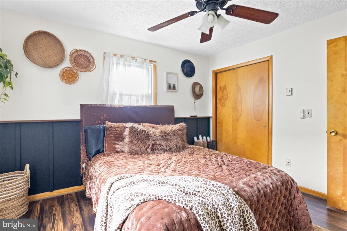 STRAWBERRY HILL - Residential