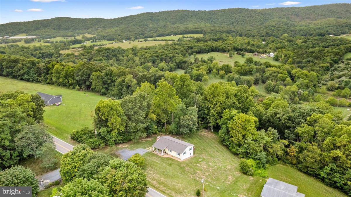 STRAWBERRY HILL - Residential