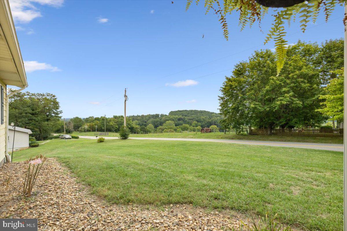 STRAWBERRY HILL - Residential