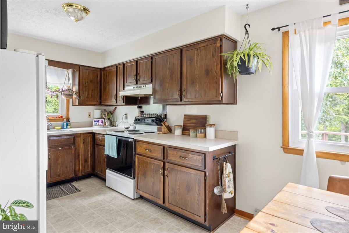 STRAWBERRY HILL - Residential