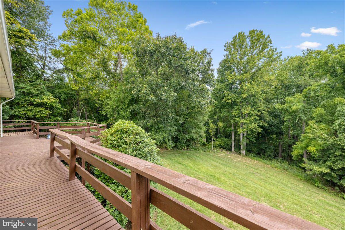 STRAWBERRY HILL - Residential