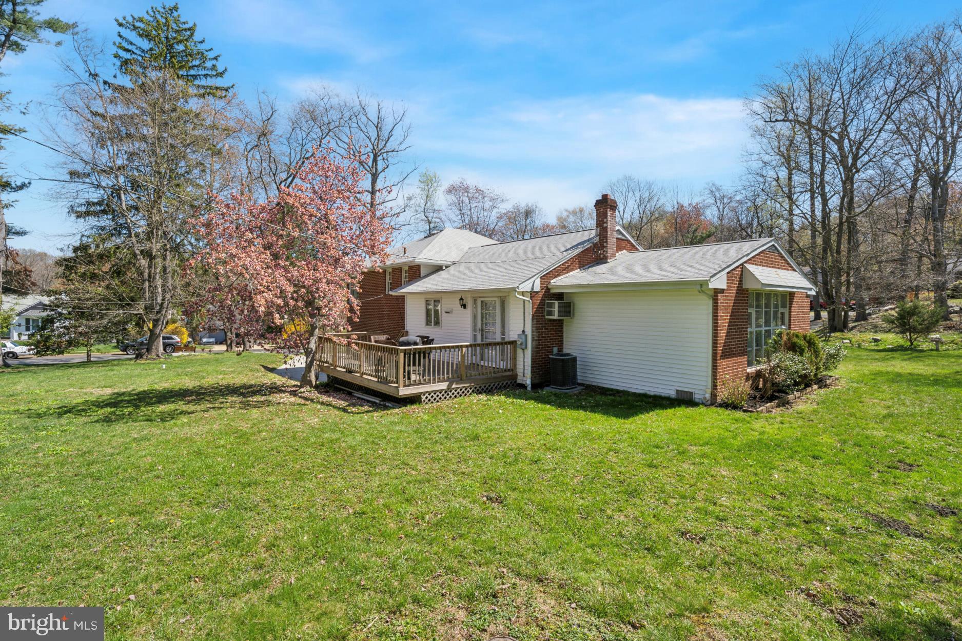 2340 EDGEHILL ROAD