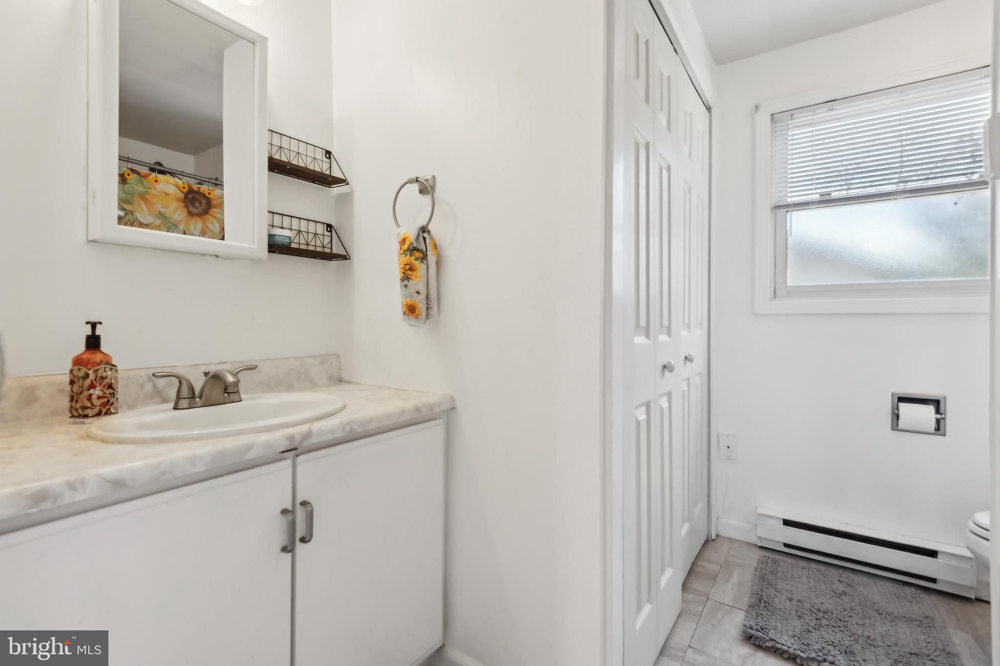 AVALON SHORES - Residential