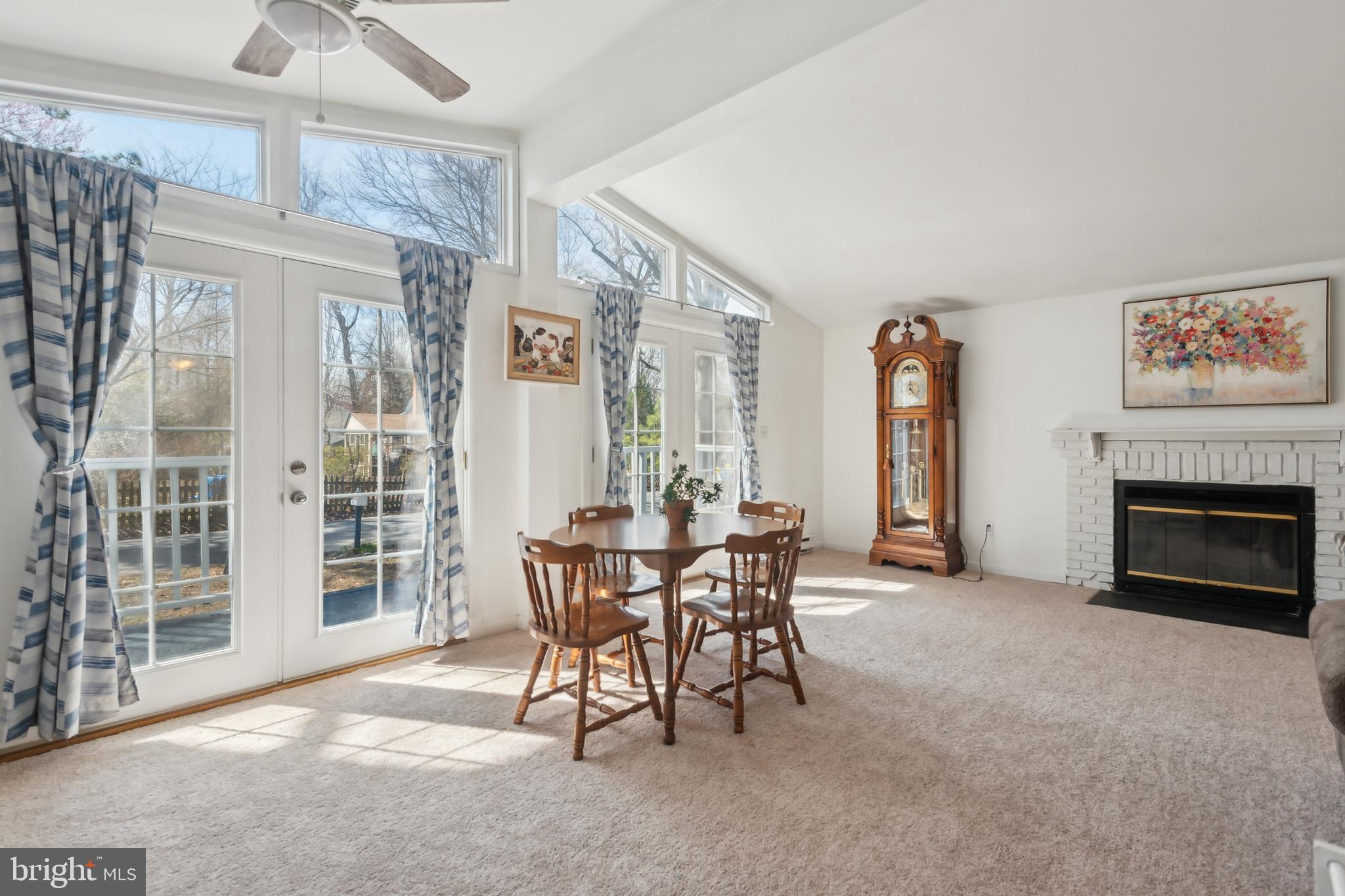 AVALON SHORES - Residential