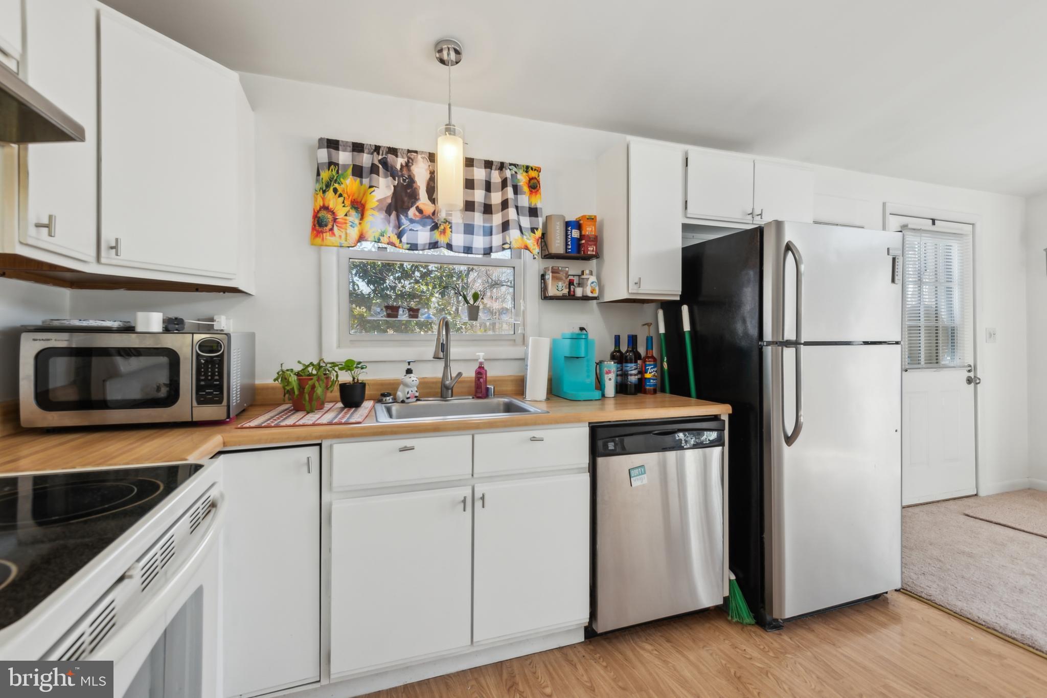 AVALON SHORES - Residential