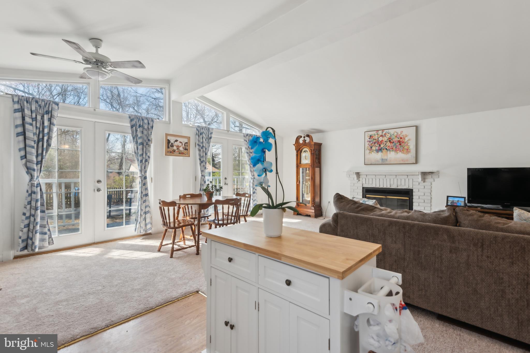 AVALON SHORES - Residential