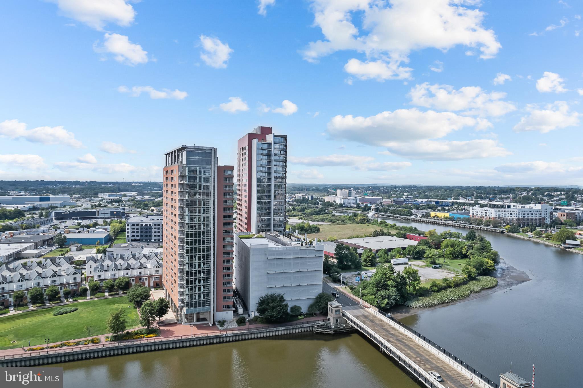 RIVER TOWER CHRIST L - Residential