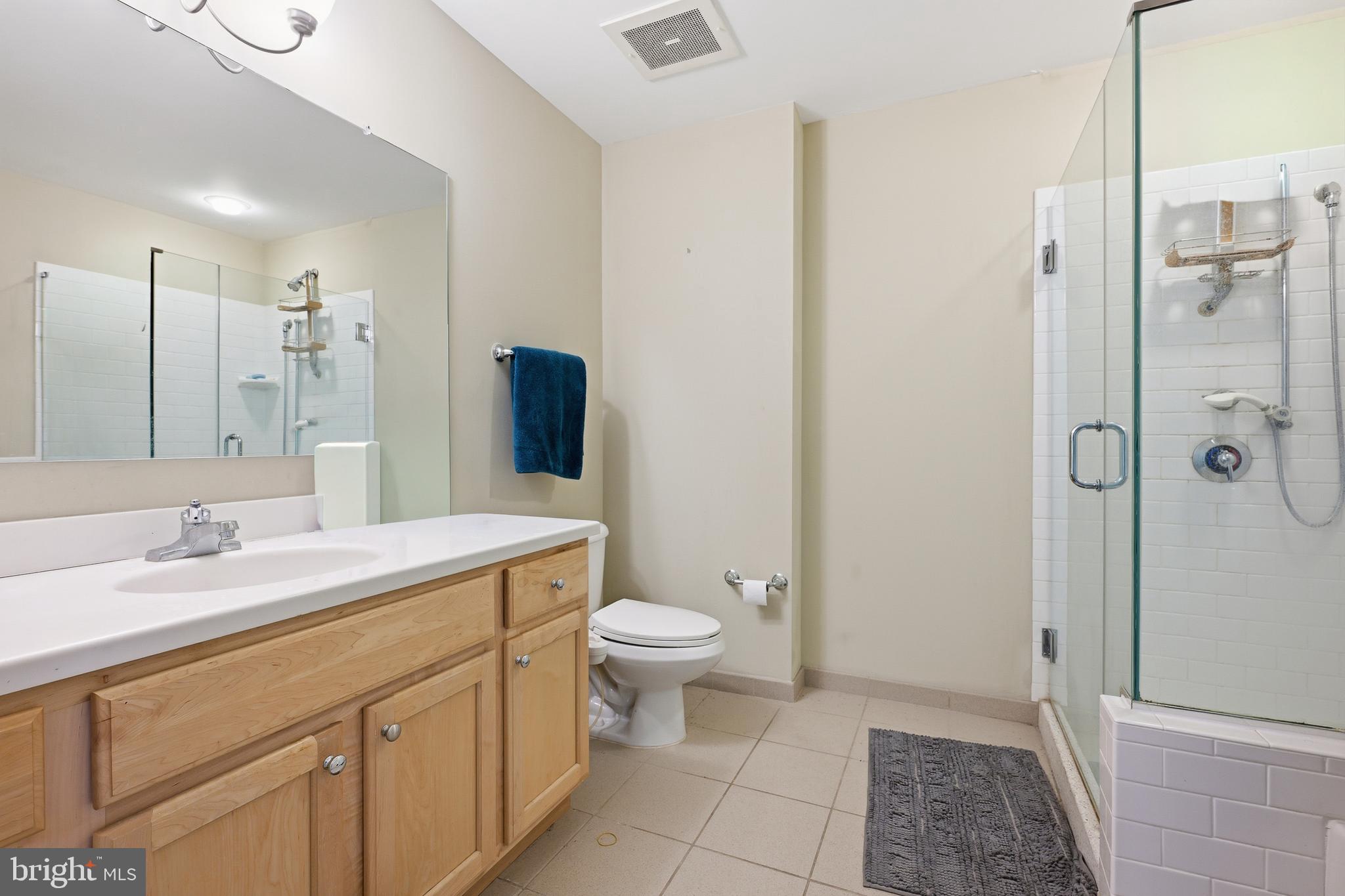 RIVER TOWER CHRIST L - Residential