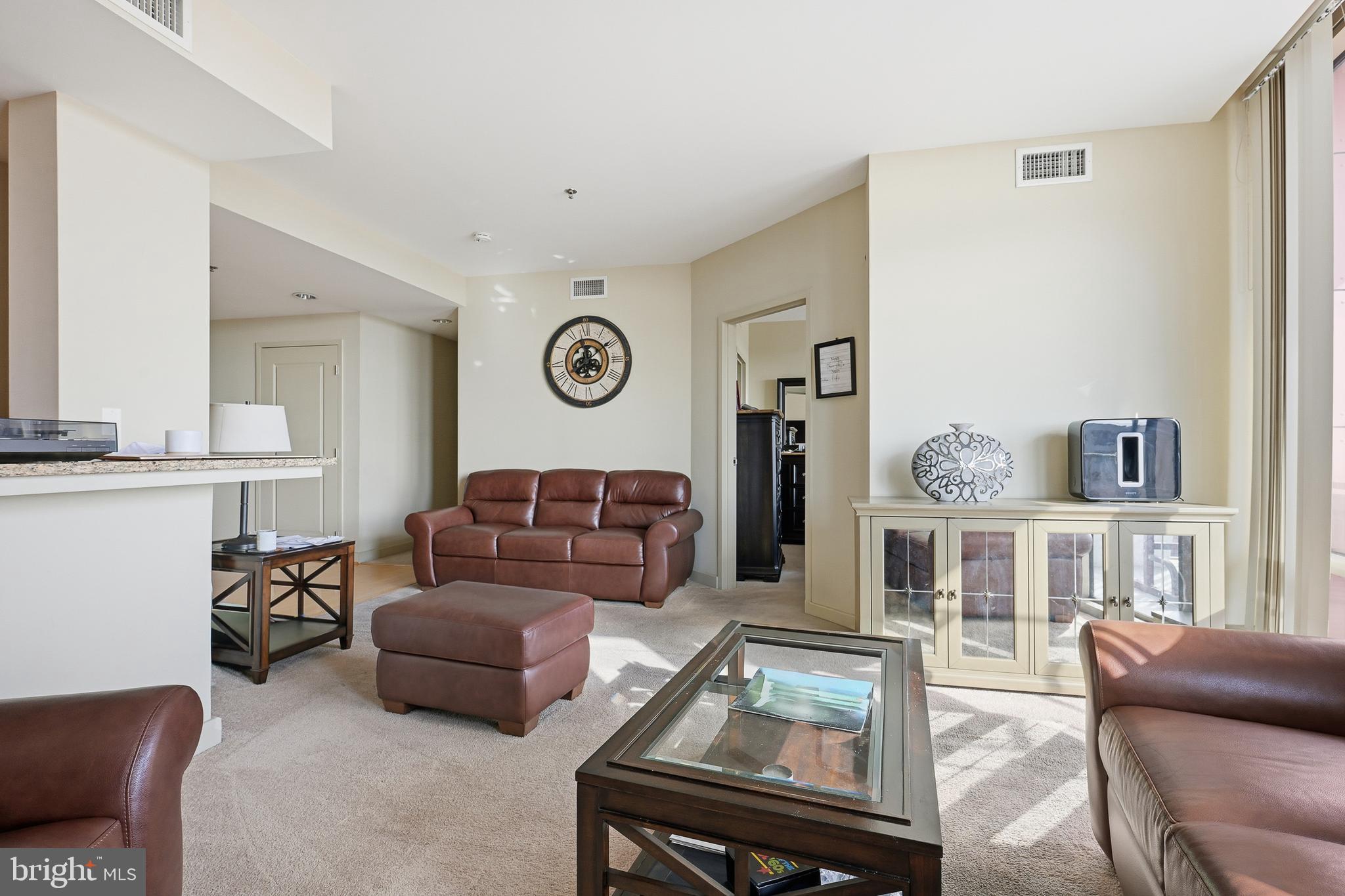 RIVER TOWER CHRIST L - Residential