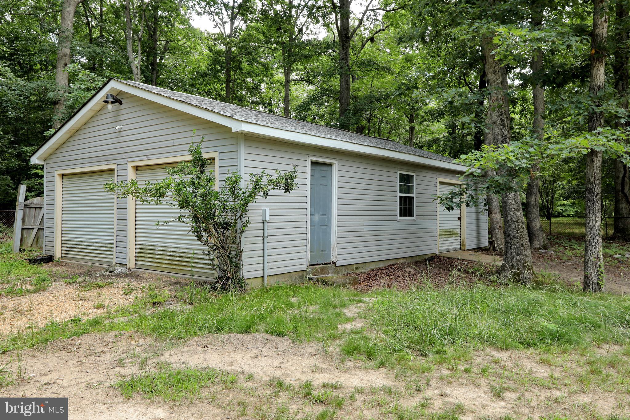 BROOKWOOD ESTATES - Residential