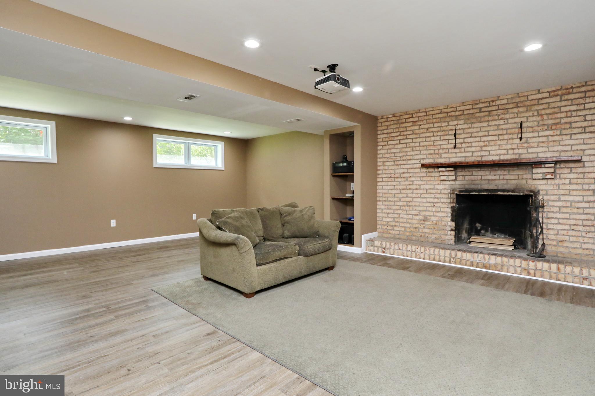 BROOKWOOD ESTATES - Residential