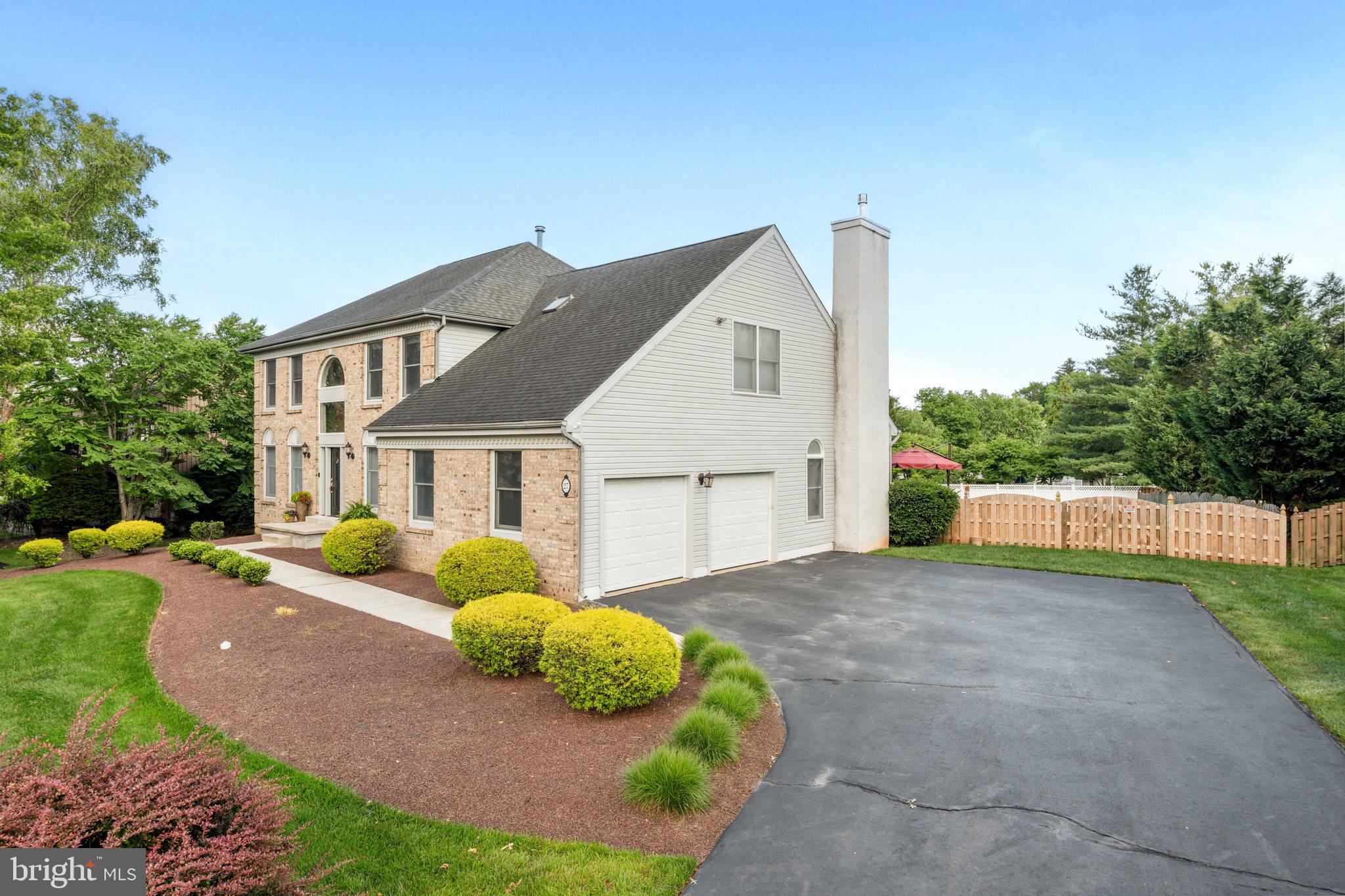 27 ROCKING HORSE WAY