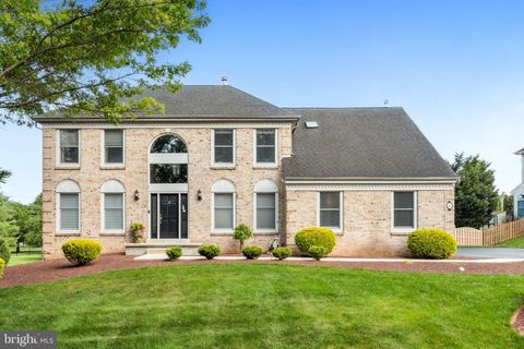 27 ROCKING HORSE WAY SOUTHAMPTON PA 18966