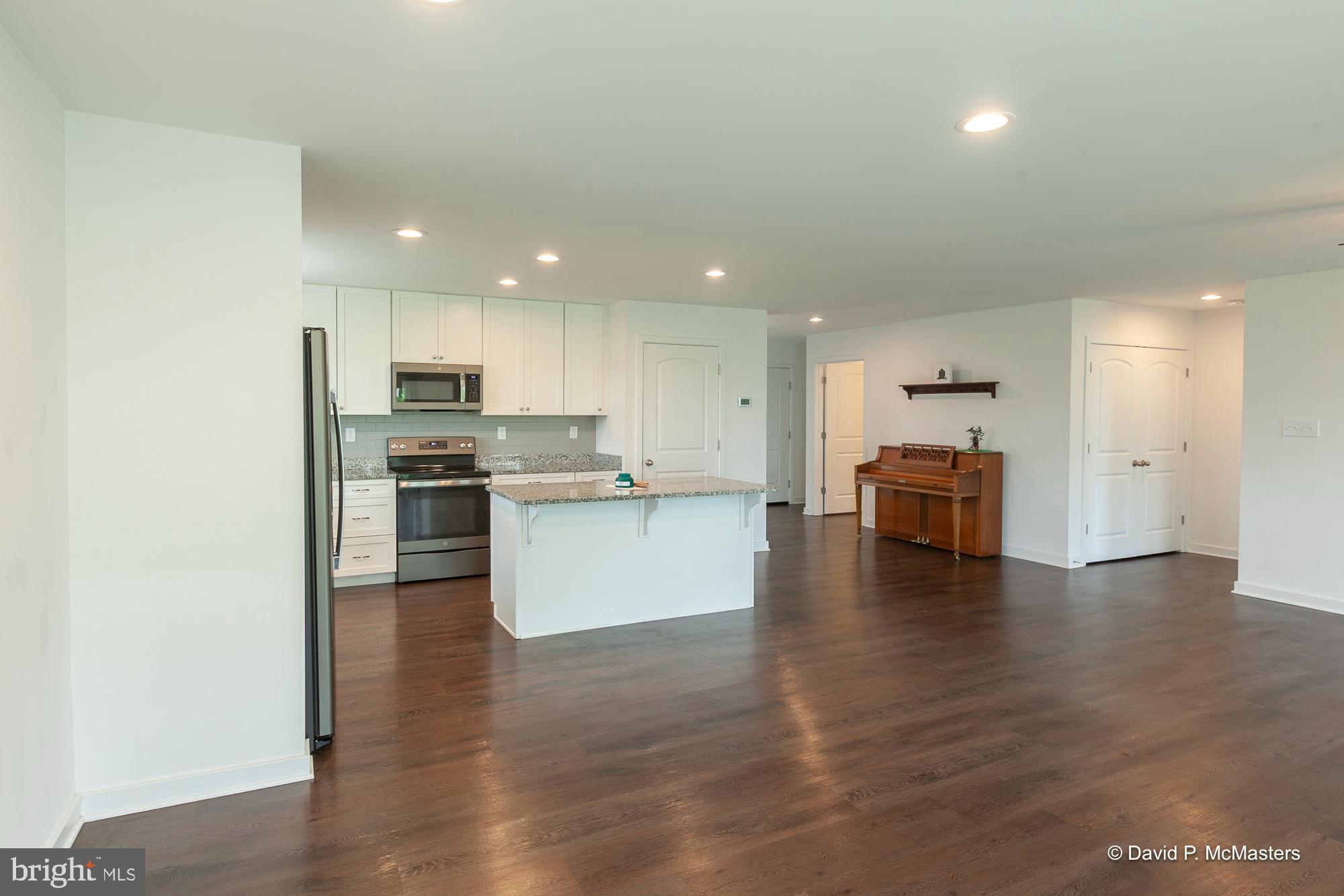 CARDINAL POINTE - Residential