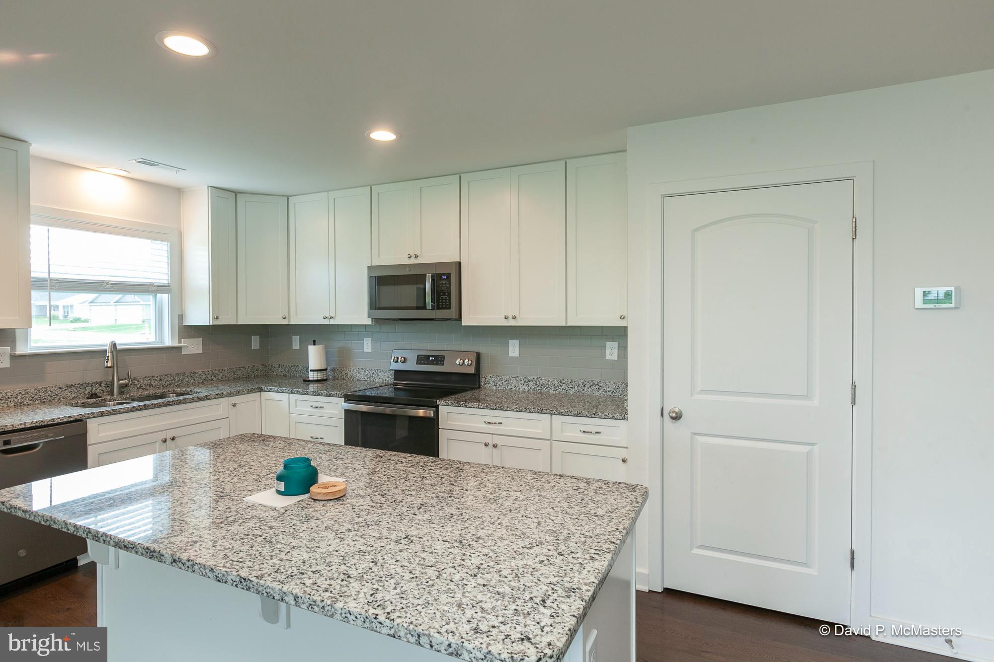 CARDINAL POINTE - Residential