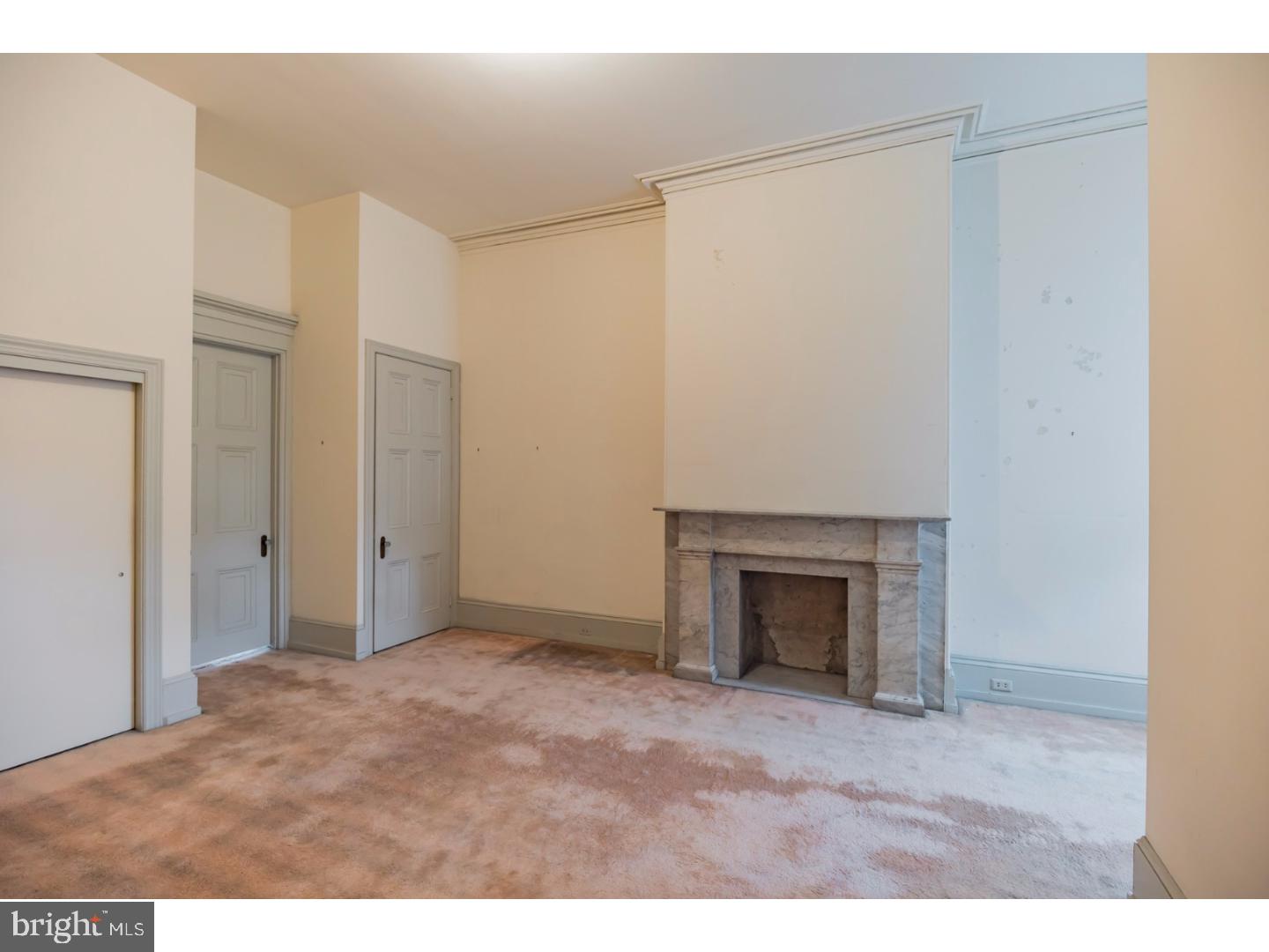 SOCIETY HILL - Commercial Sale