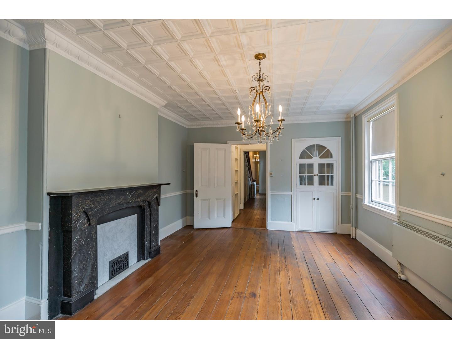 SOCIETY HILL - Commercial Sale