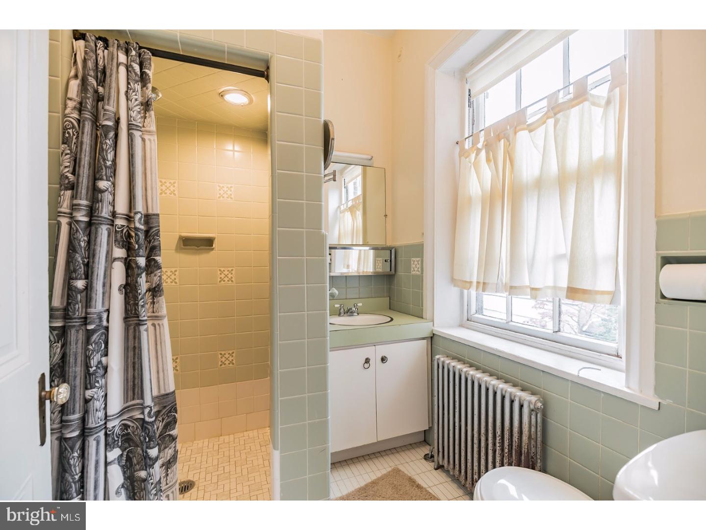 SOCIETY HILL - Commercial Sale