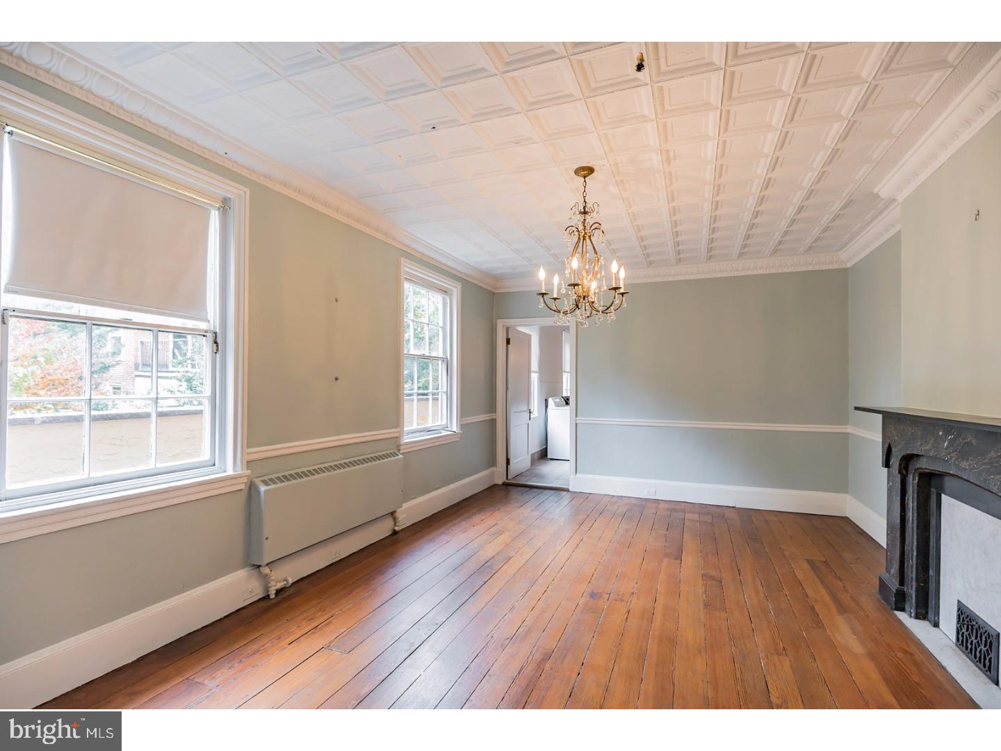 SOCIETY HILL - Commercial Sale