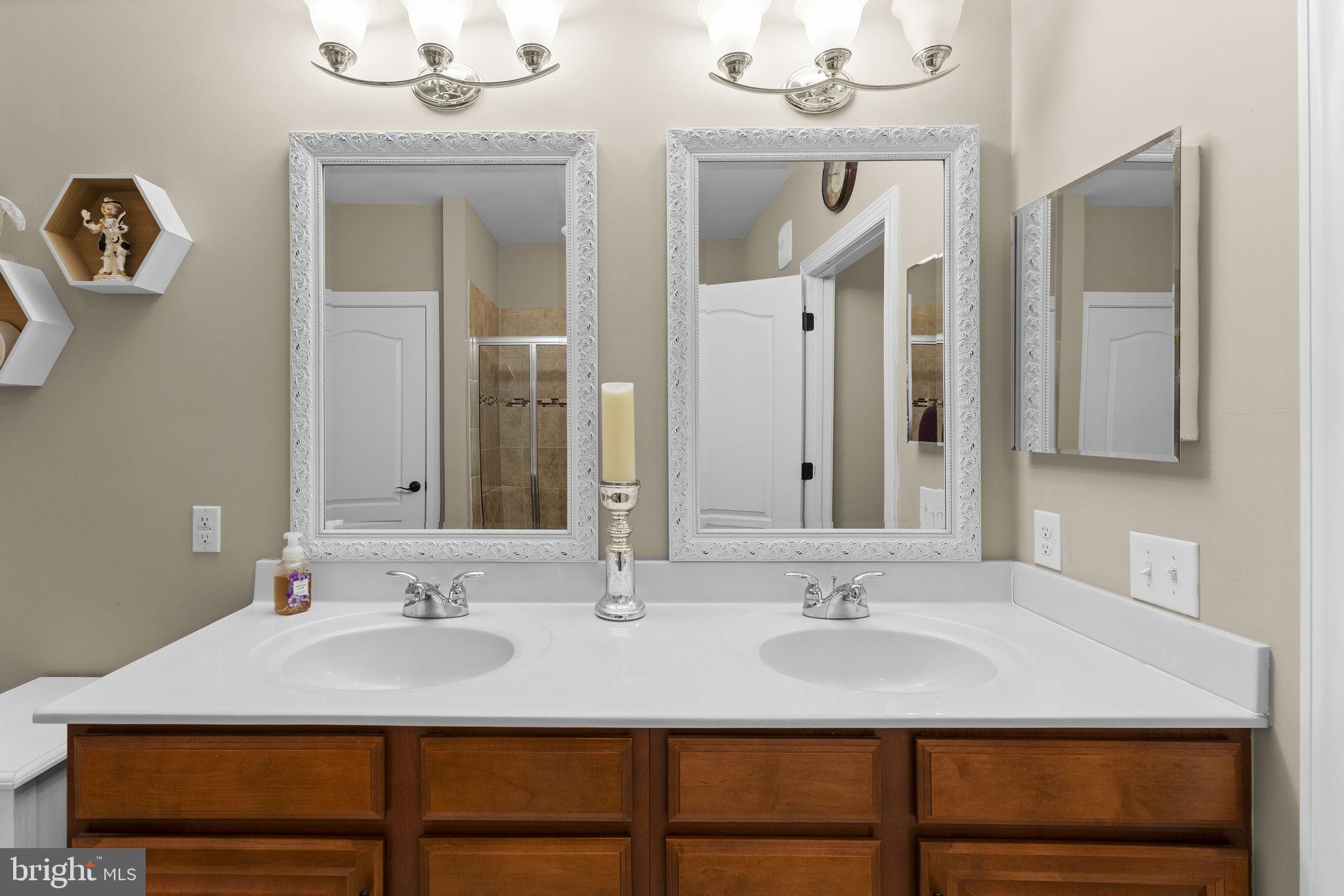 REGENCY AT DOMINION VALLEY - Residential