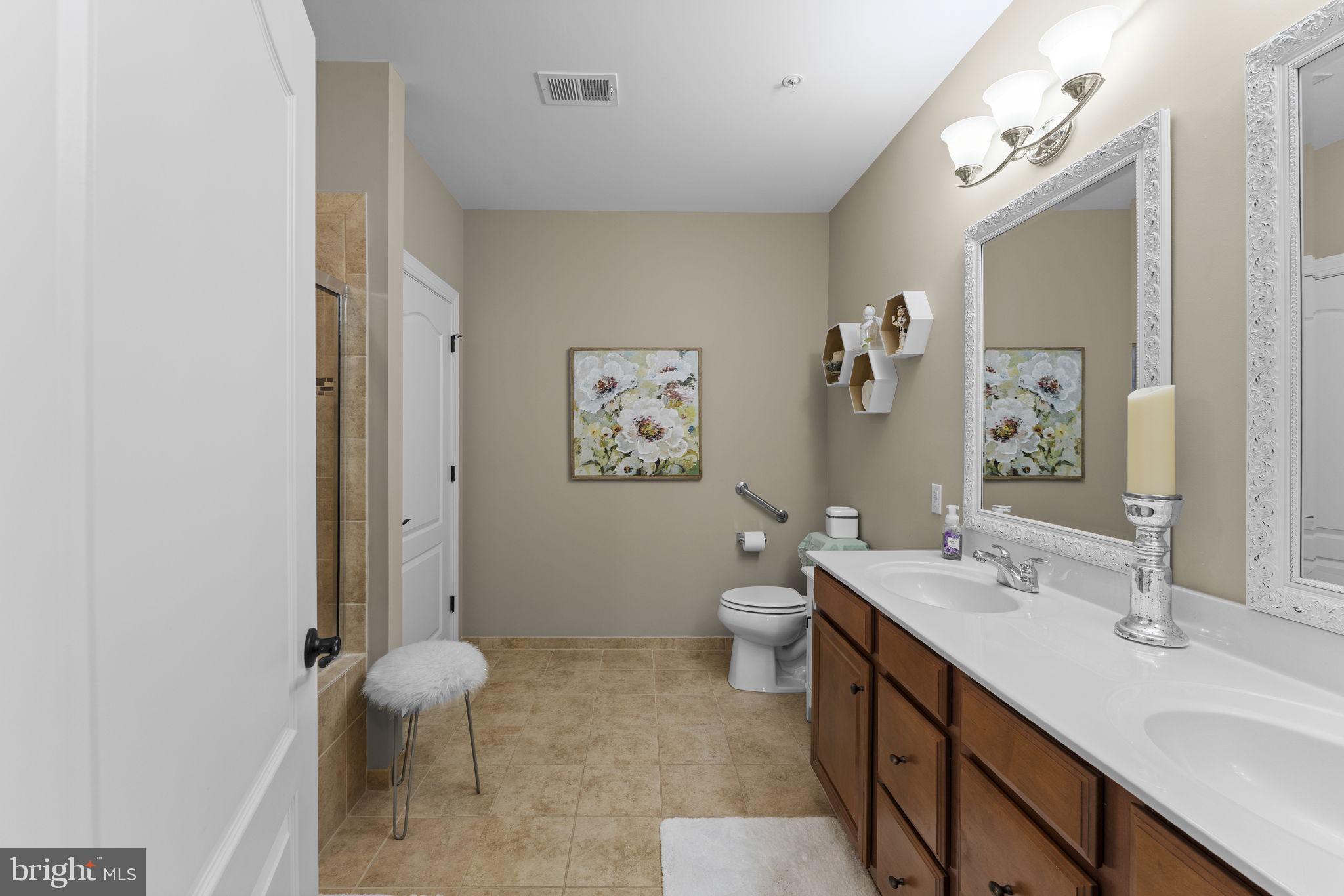 REGENCY AT DOMINION VALLEY - Residential