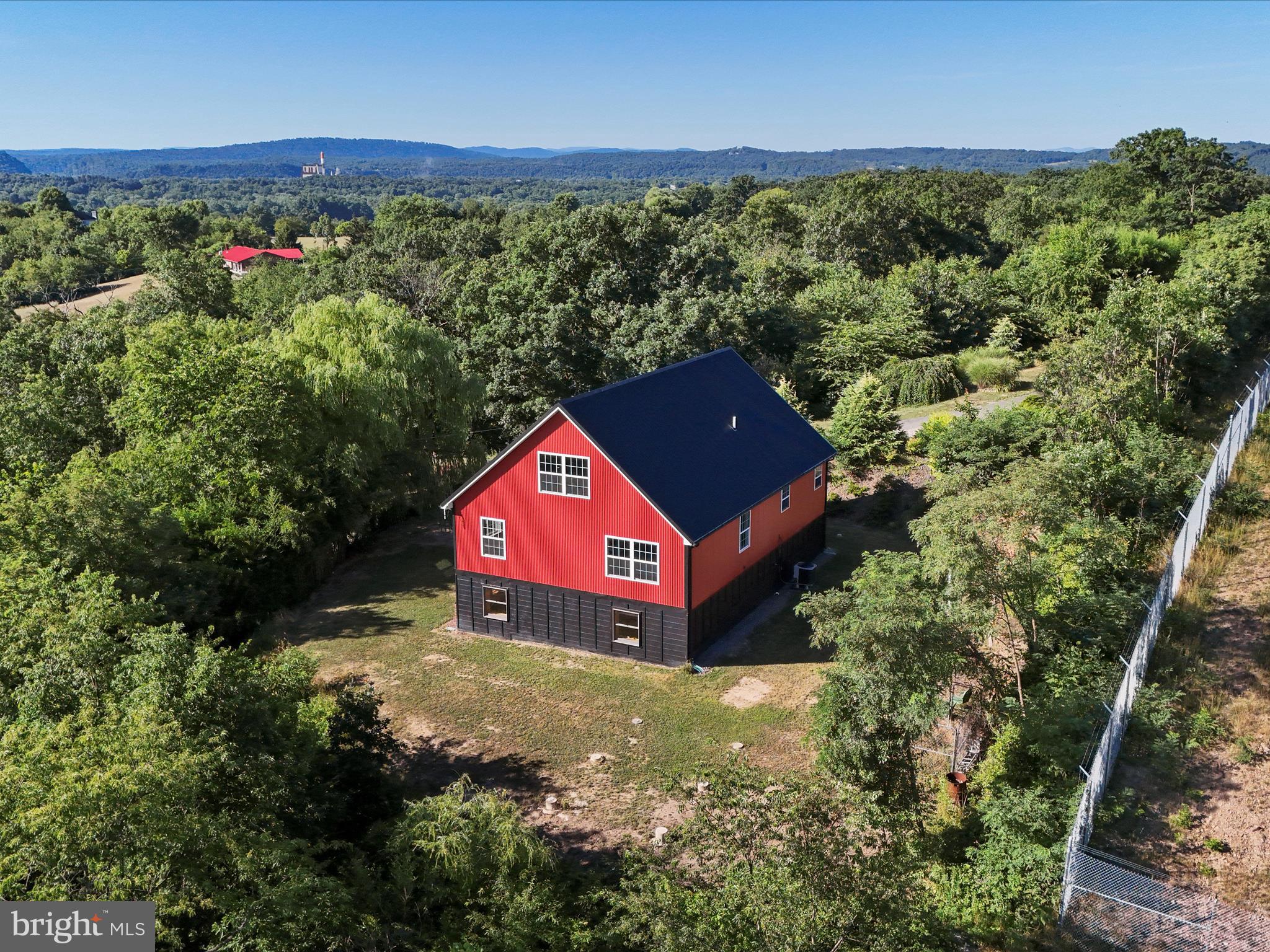 SWAN POND - Residential