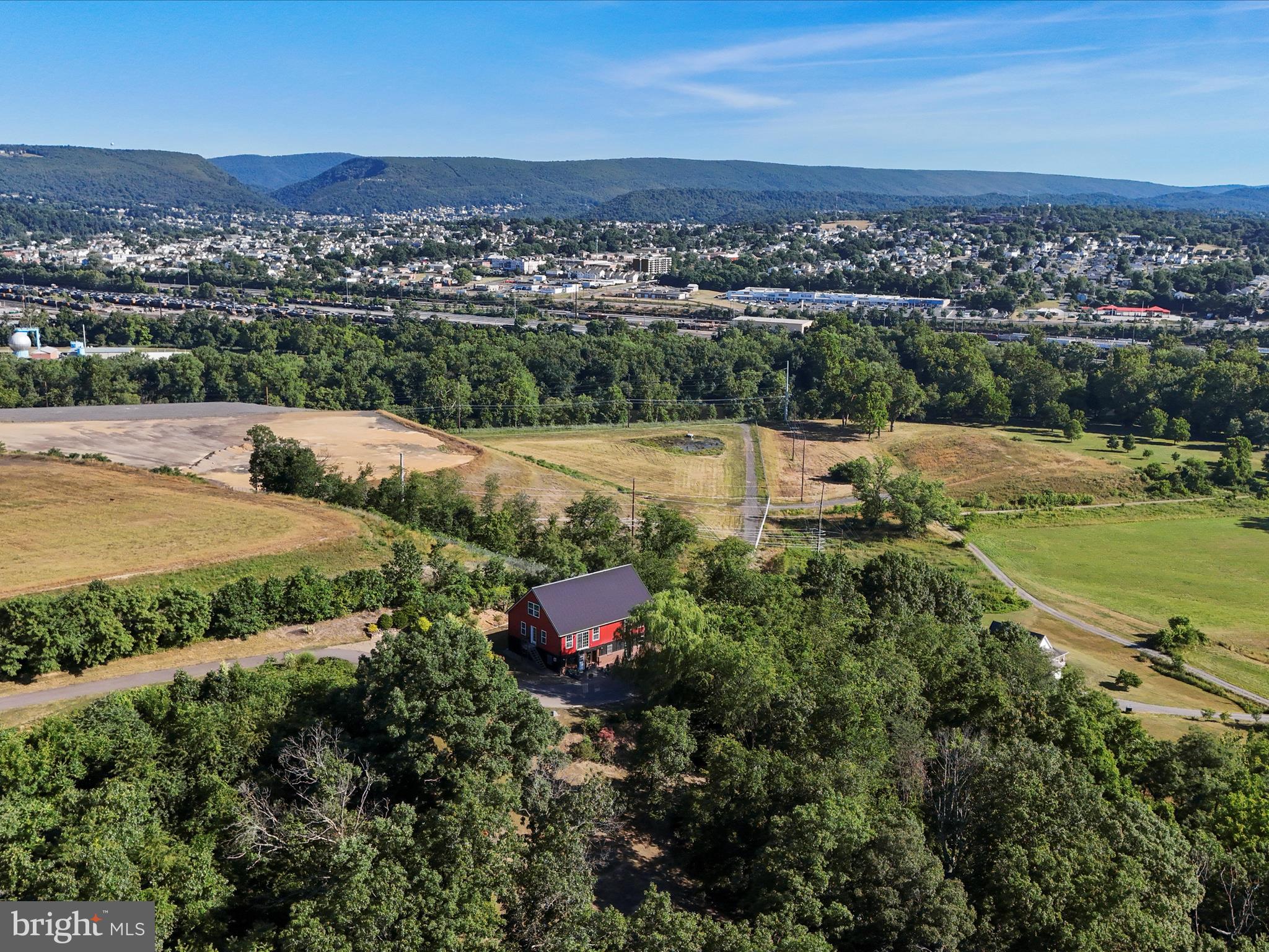 SWAN POND - Residential