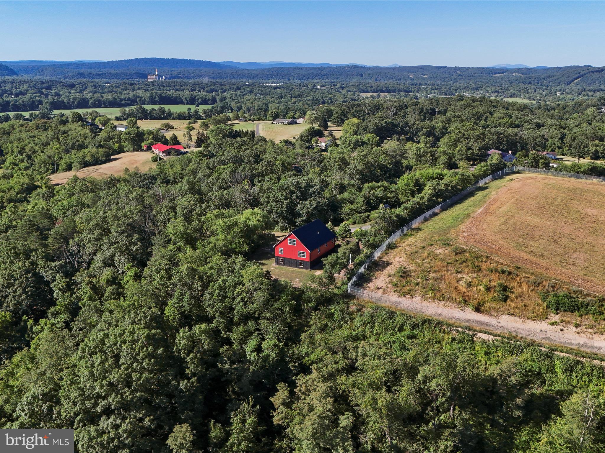 SWAN POND - Residential