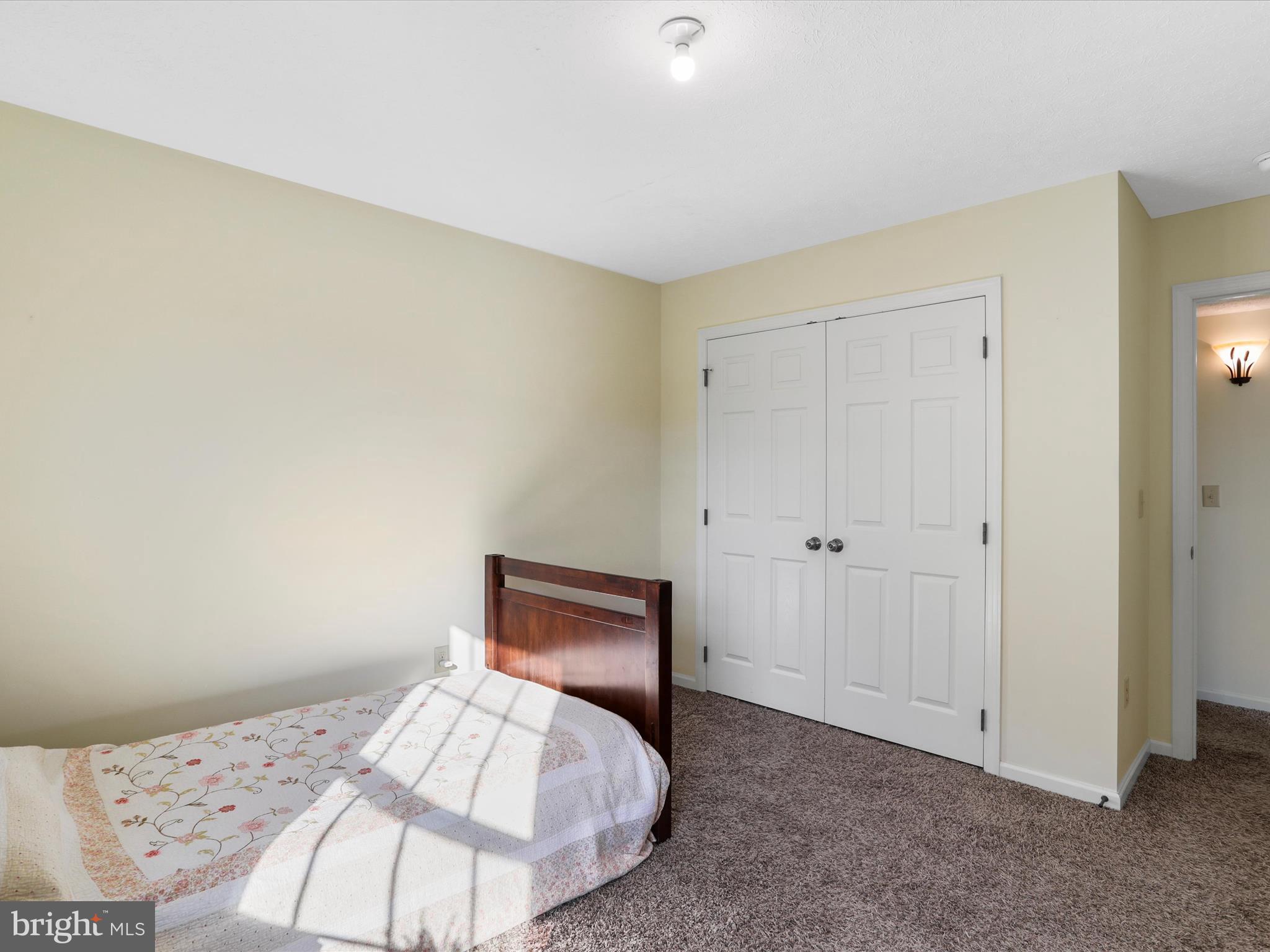 SWAN POND - Residential