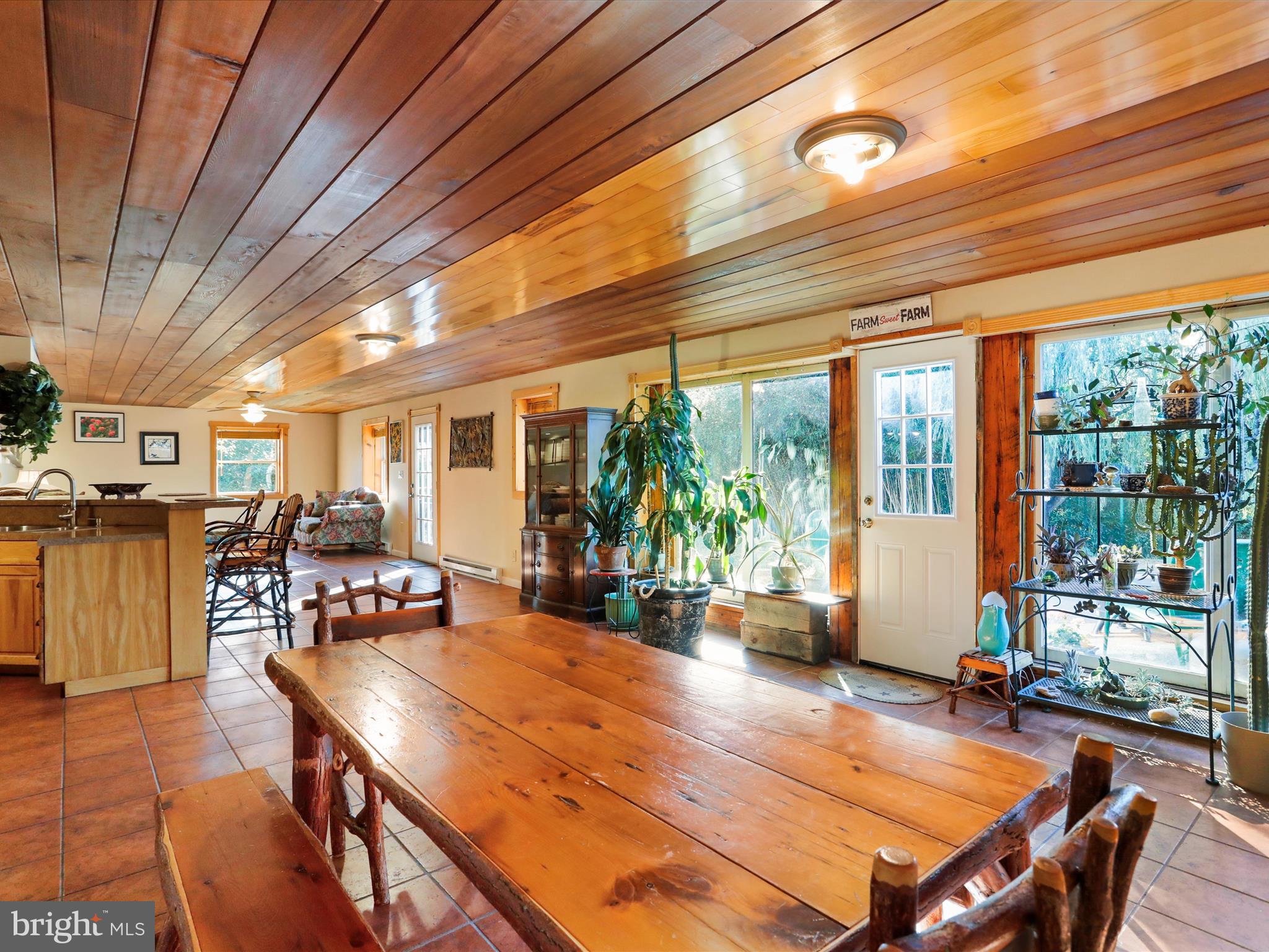 SWAN POND - Residential