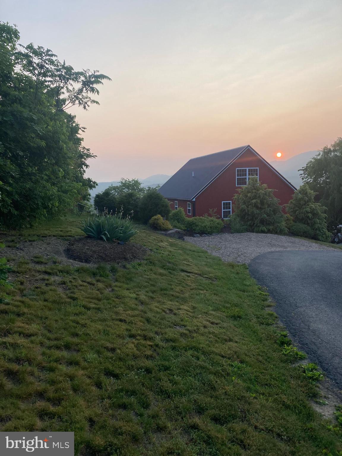 SWAN POND - Residential