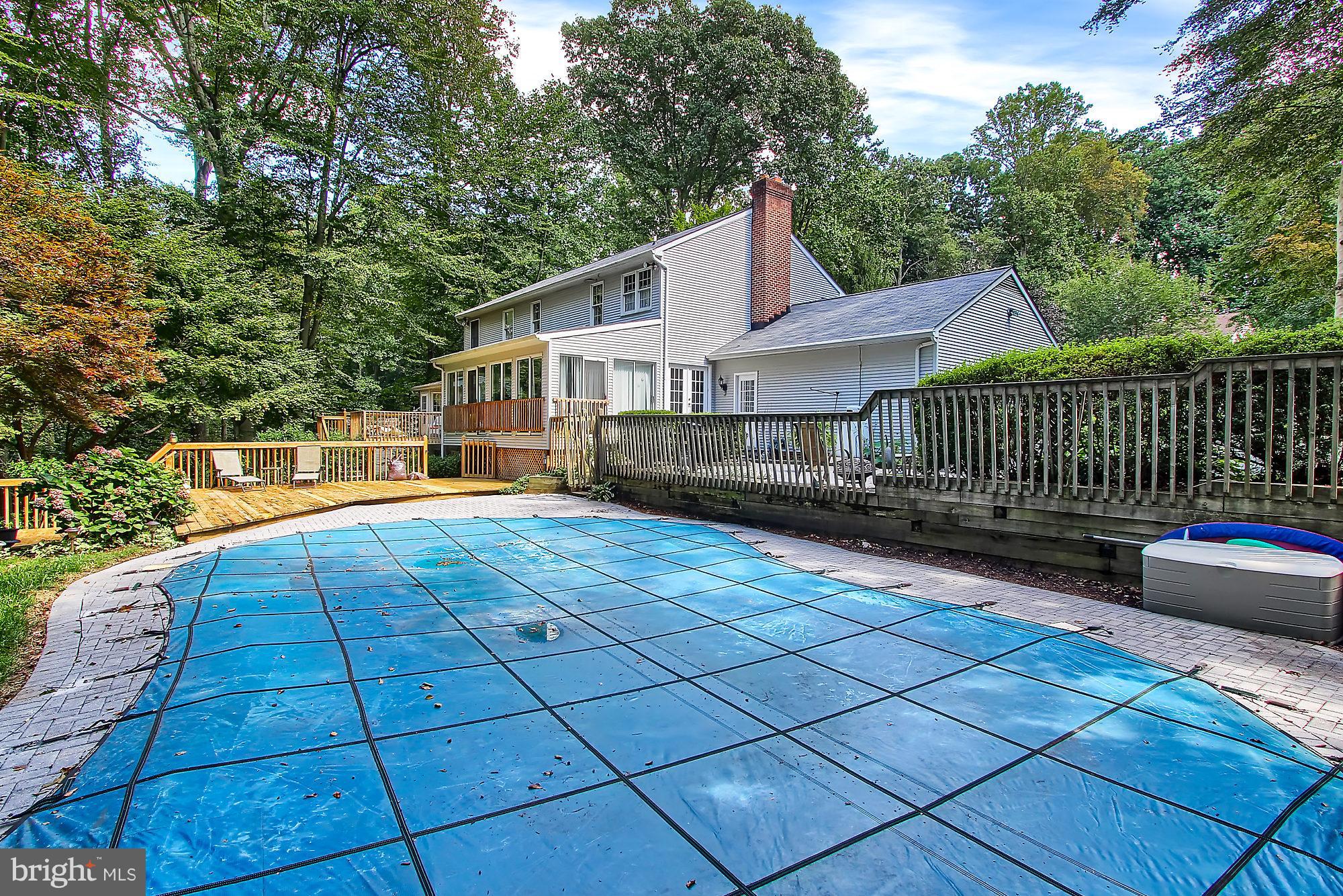 WOODFIELD - Residential