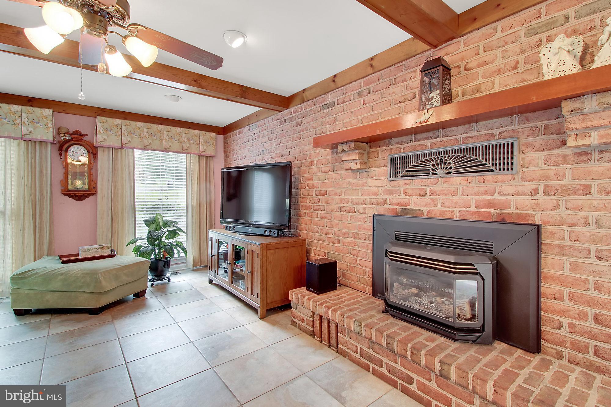 WOODFIELD - Residential