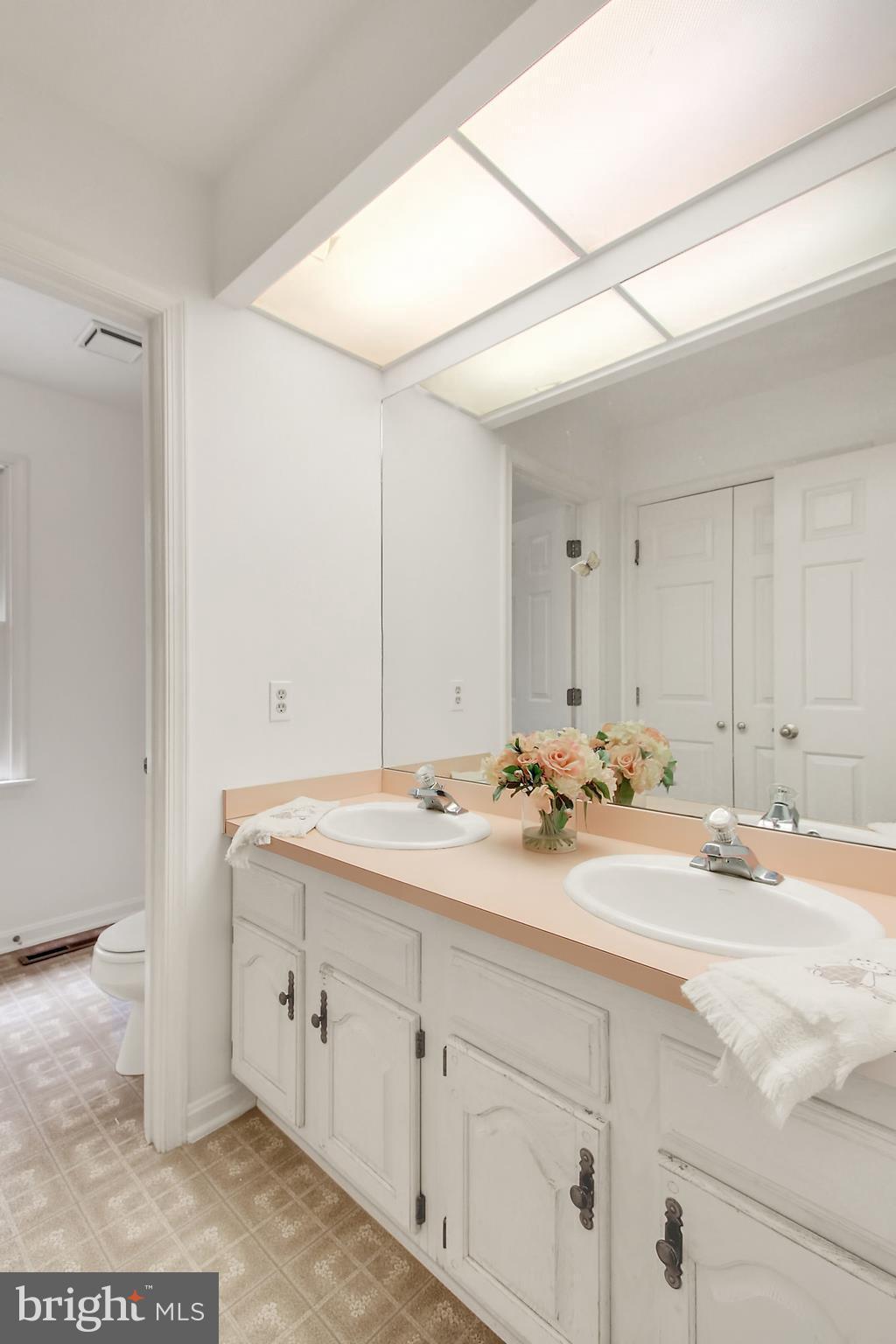 WOODFIELD - Residential