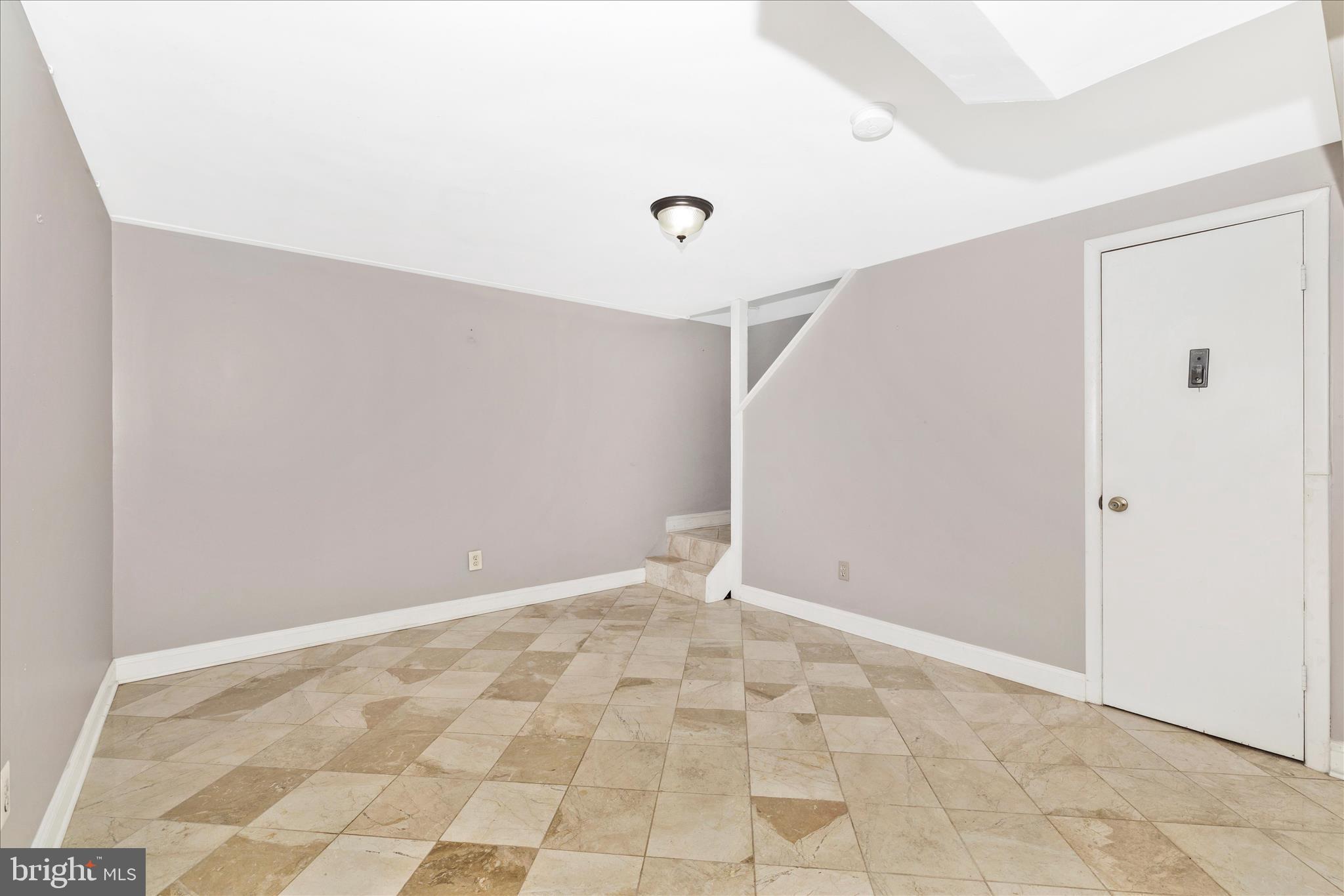 COLLEGE GARDENS - Residential