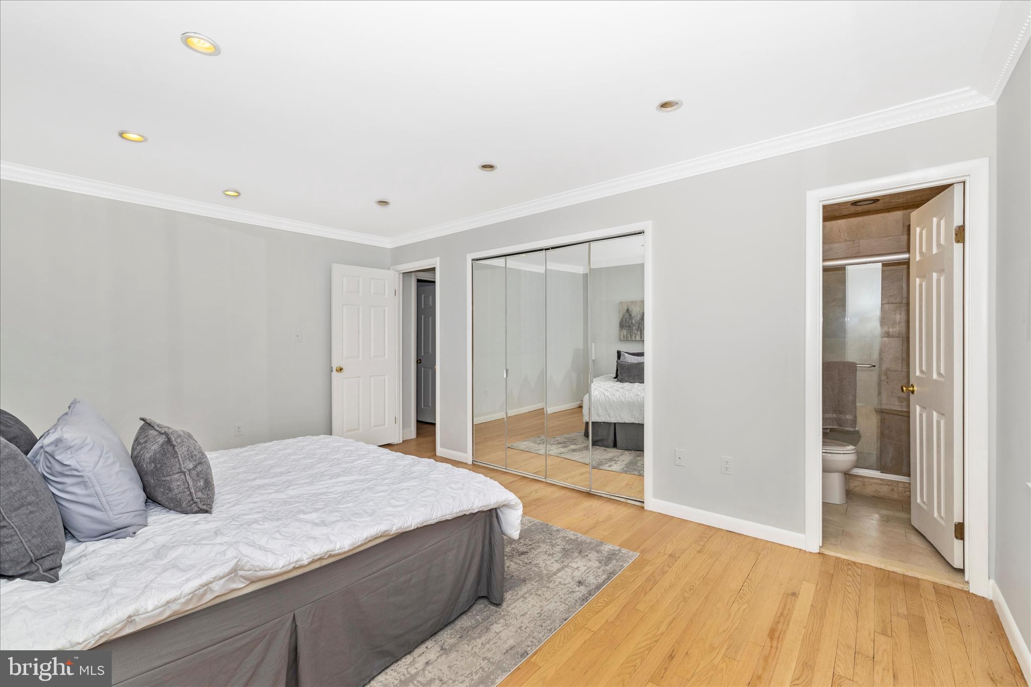 COLLEGE GARDENS - Residential