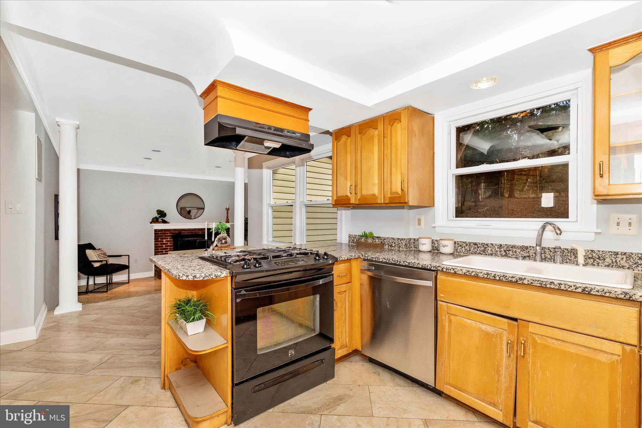 COLLEGE GARDENS - Residential