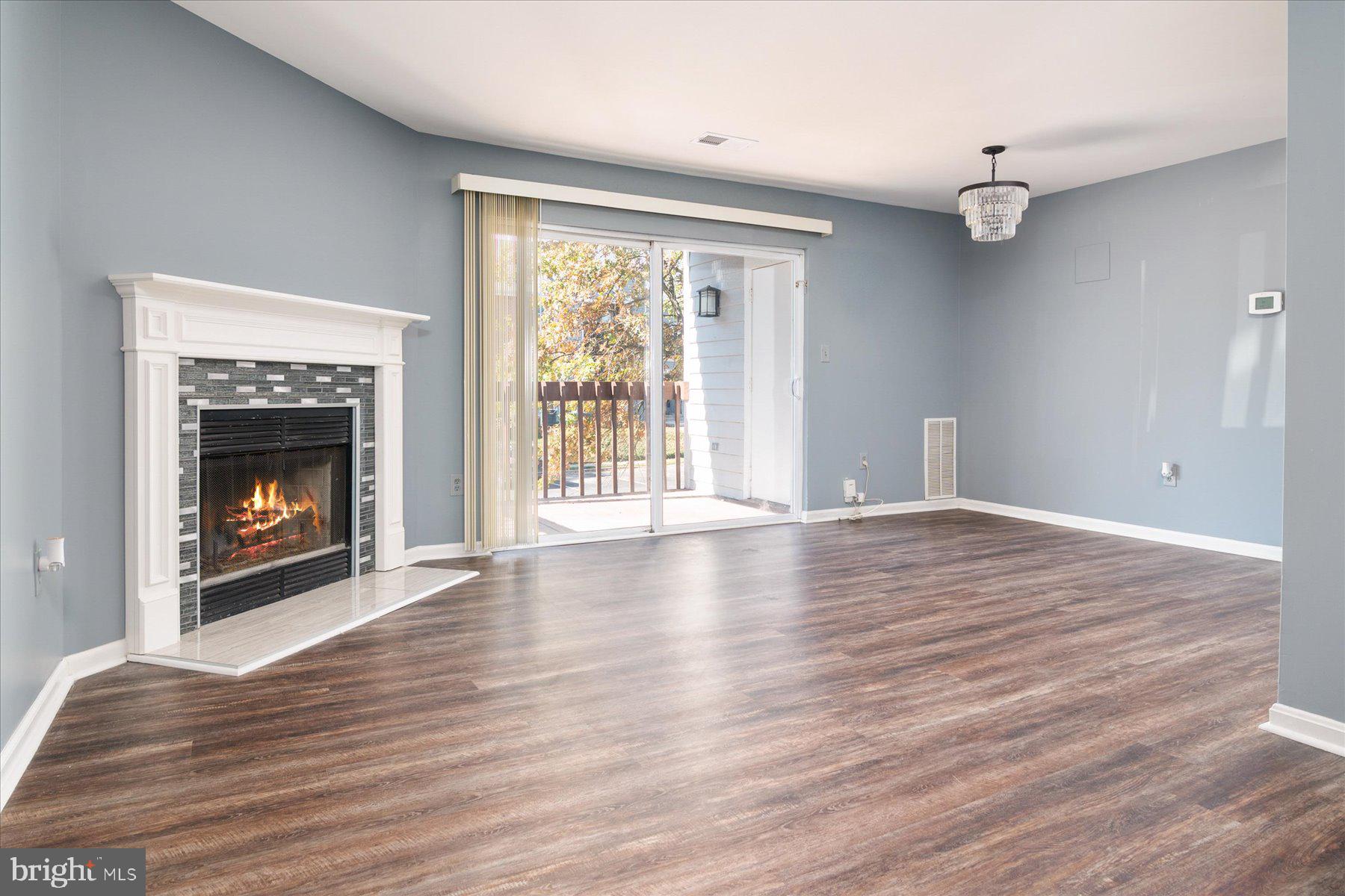 CROMWELL FOUNTAIN - Residential Lease