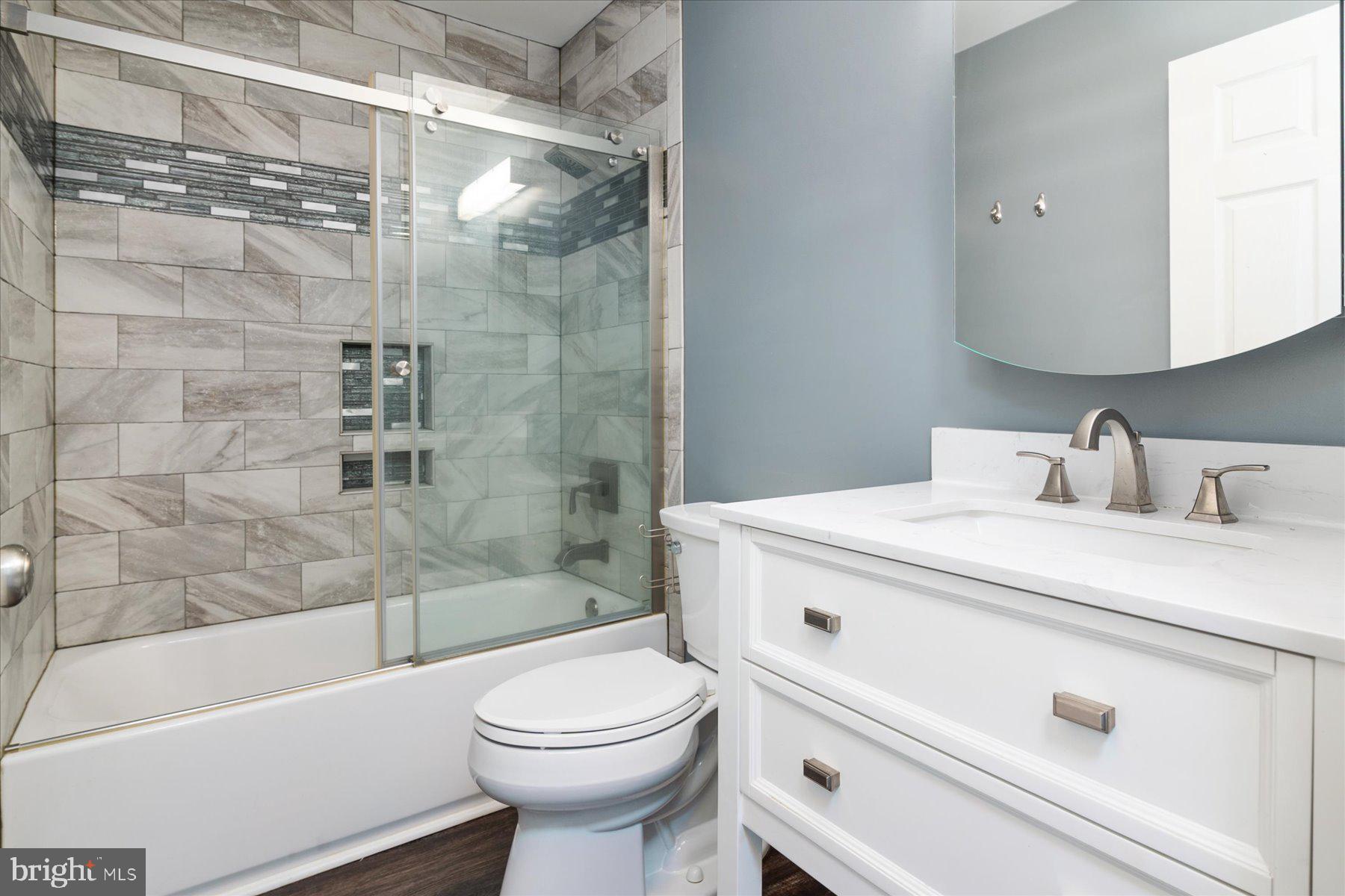 CROMWELL FOUNTAIN - Residential Lease