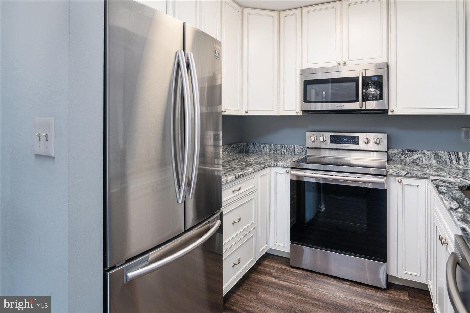 CROMWELL FOUNTAIN - Residential Lease