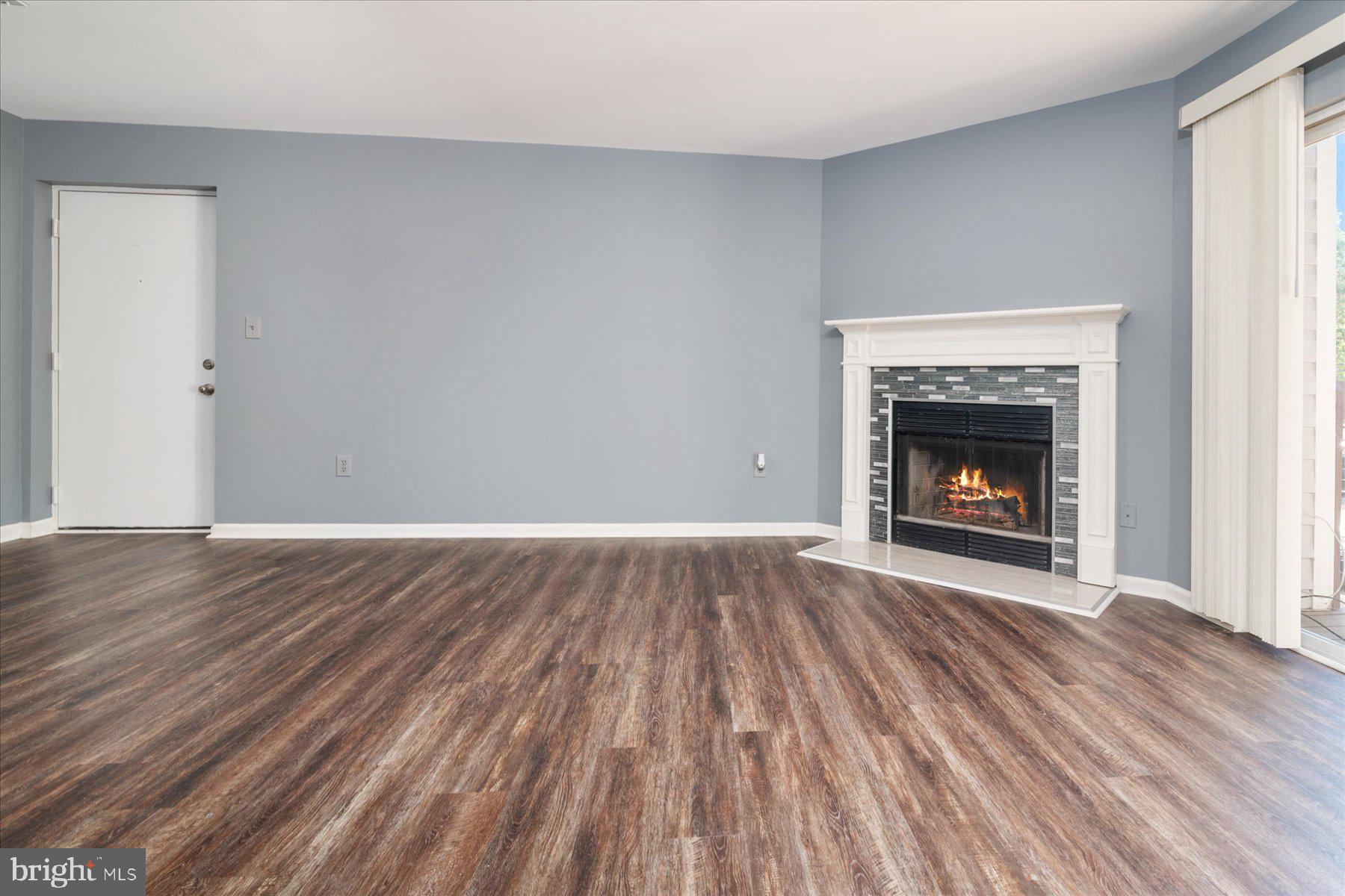 CROMWELL FOUNTAIN - Residential Lease