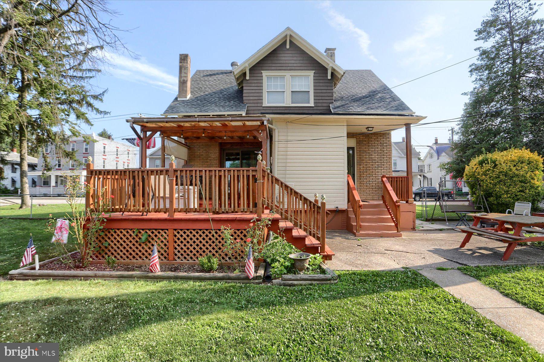 468 2ND STREET
