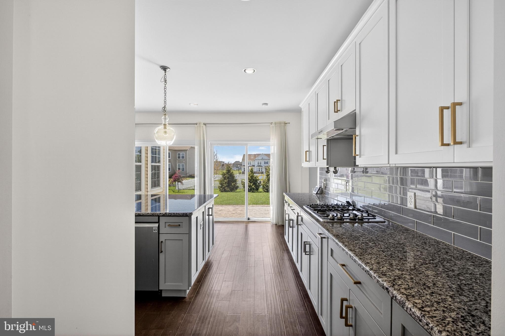 2707 HENRY MOORE LANE