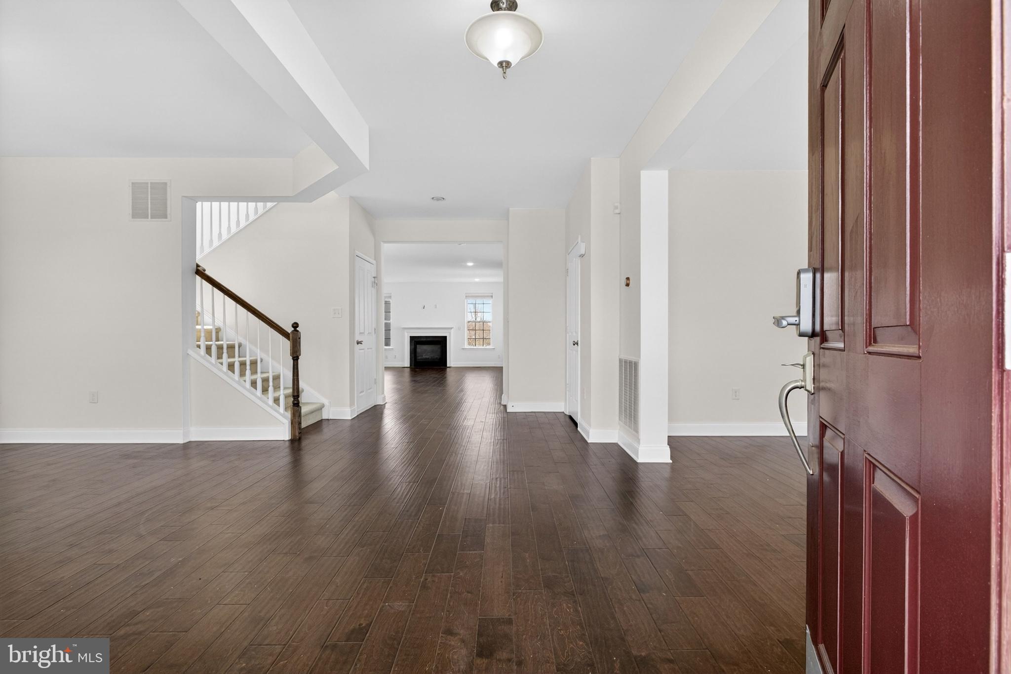 2707 HENRY MOORE LANE