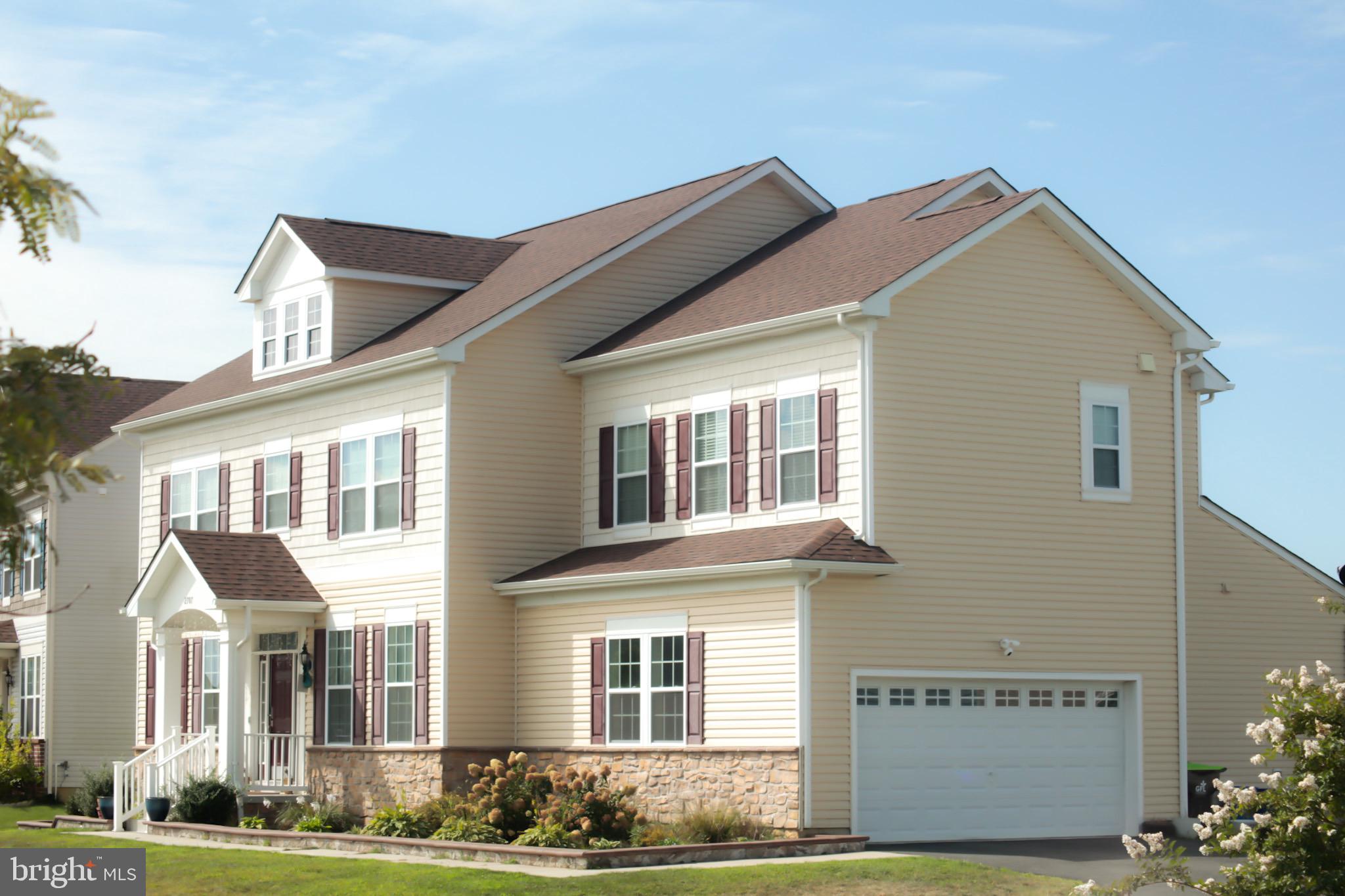 2707 HENRY MOORE LANE