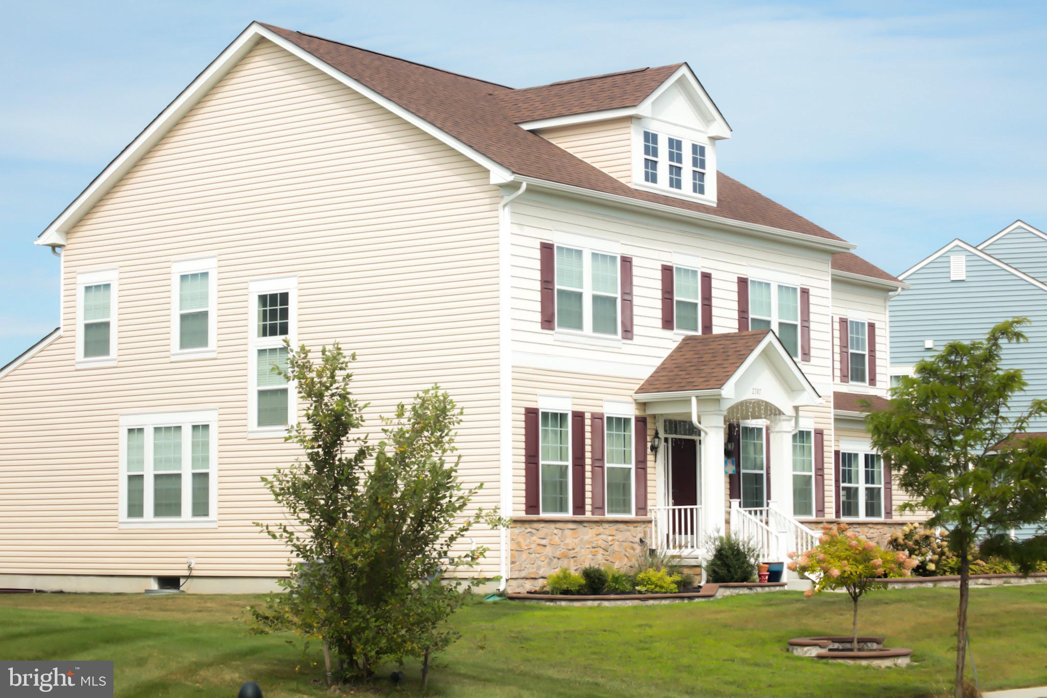 2707 HENRY MOORE LANE