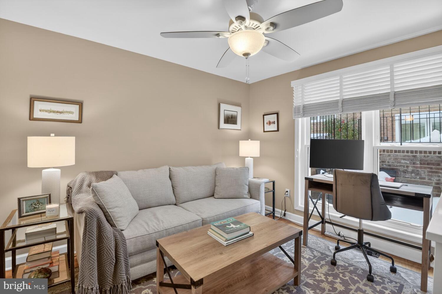 MAYWOOD - Residential