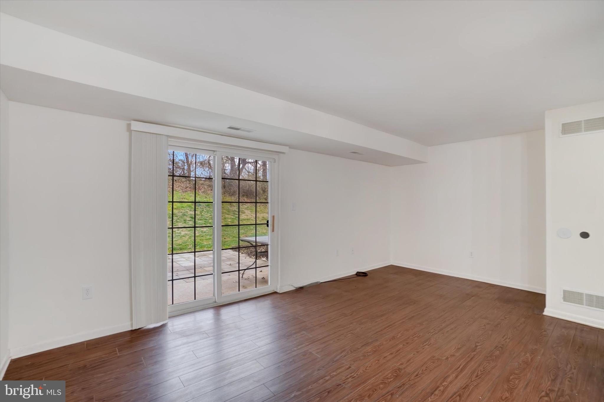 SPRINGETTSBURY TWP - Residential