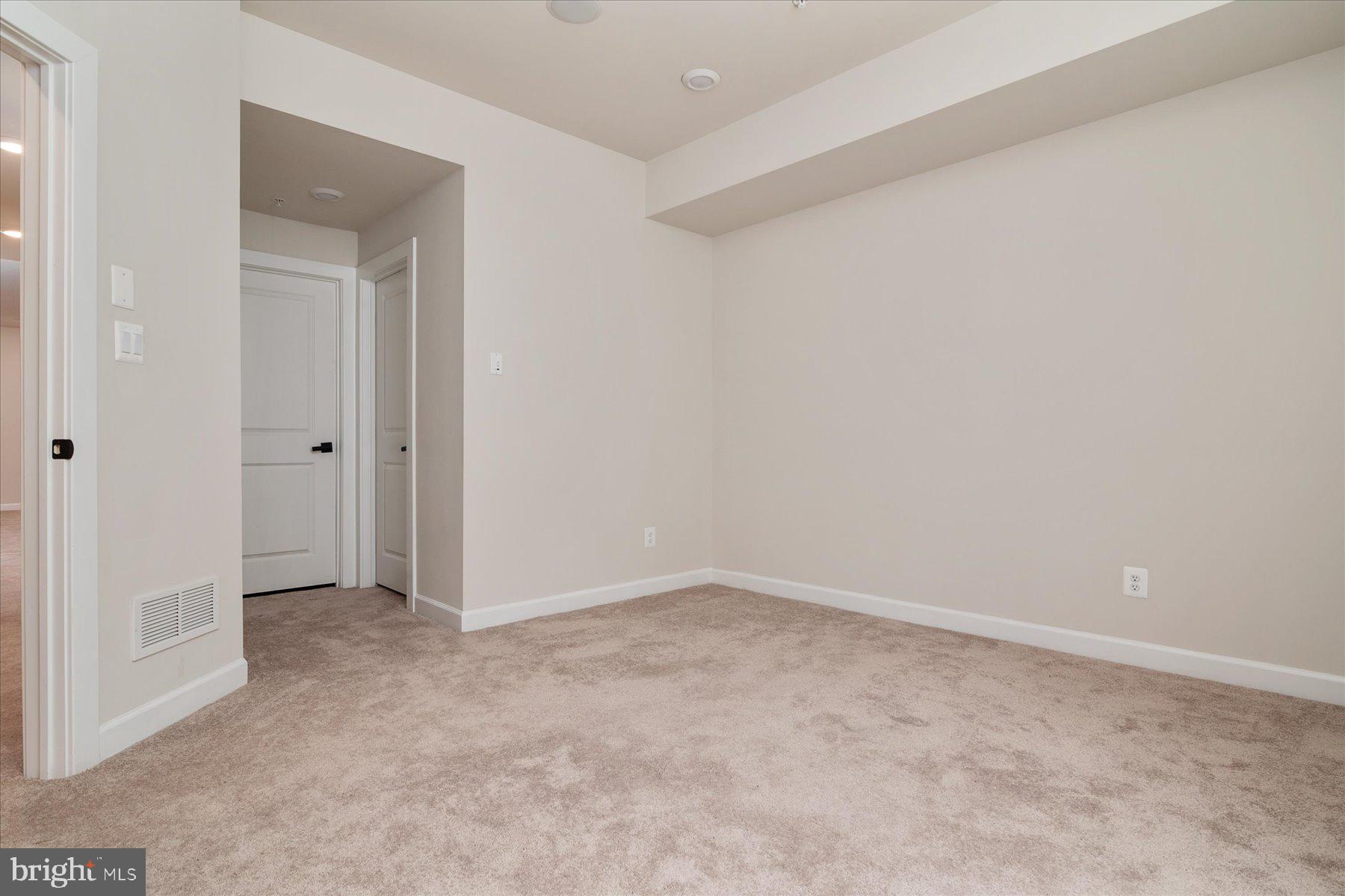 GREENLEIGH AT CROSSROADS - Residential