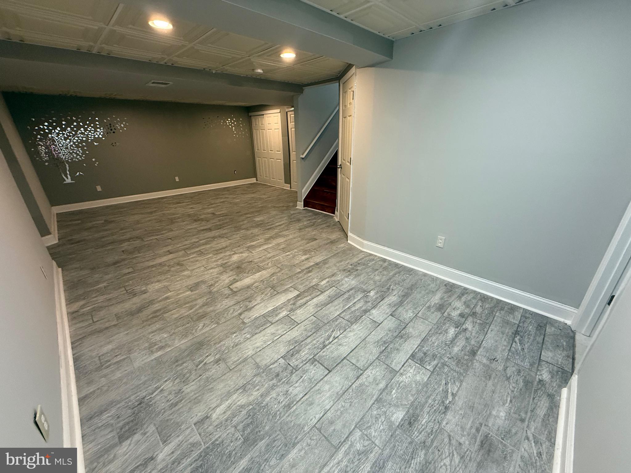 ROSEDALE GATE - Residential Lease